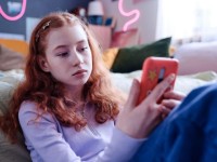 TikTok chặn bộ lọc làm đẹp với người dùng dưới 18 tuổi