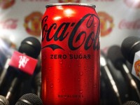Coca-Cola trở thành đối tác nước giải khát chính thức của Manchester United
