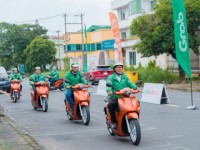 Grab Việt Nam và Dat Bike hợp tác hỗ trợ tài xế công nghệ chuyển đổi xanh