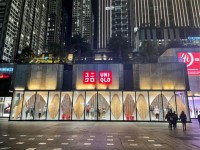 UNIQLO – Cách một thương hiệu tối giản vươn mình giữa các “gã khổng lồ” làng thời trang