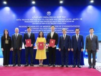 Thành phố Hà Nội và Grab hợp tác thúc đẩy phát triển đô thị thông minh và chuyển đổi số