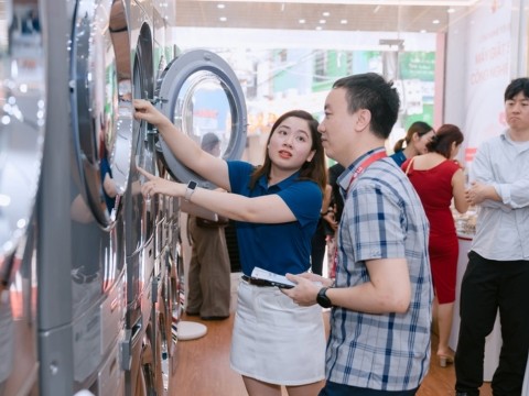 LG ra mắt cửa hàng giặt sấy thông minh đầu tiên tại Việt Nam
